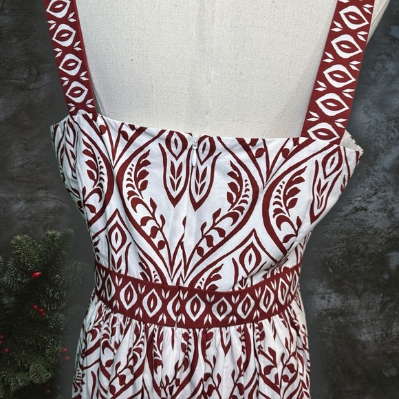 NWT Talbots Modern Poplin Fit & Flare Dress in White/Sangria Bohemian Medallion - Picture 13 of 16